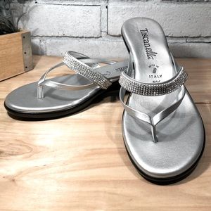 NWOB Toscanella silver sandals with rhinestone detail strap